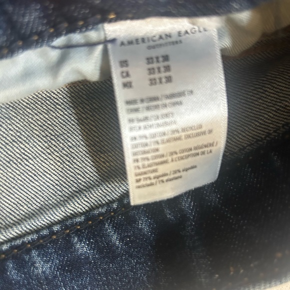 33w
30l
Never worn American eagle dark blue jeans - Picture 2 of 6